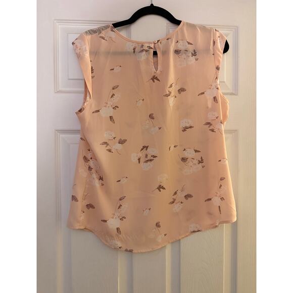 Pink floral shirt by candies size large - Picture 2 of 7